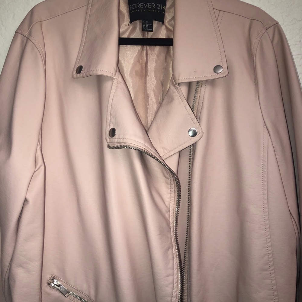 Plus size jacket - Picture 3 of 5